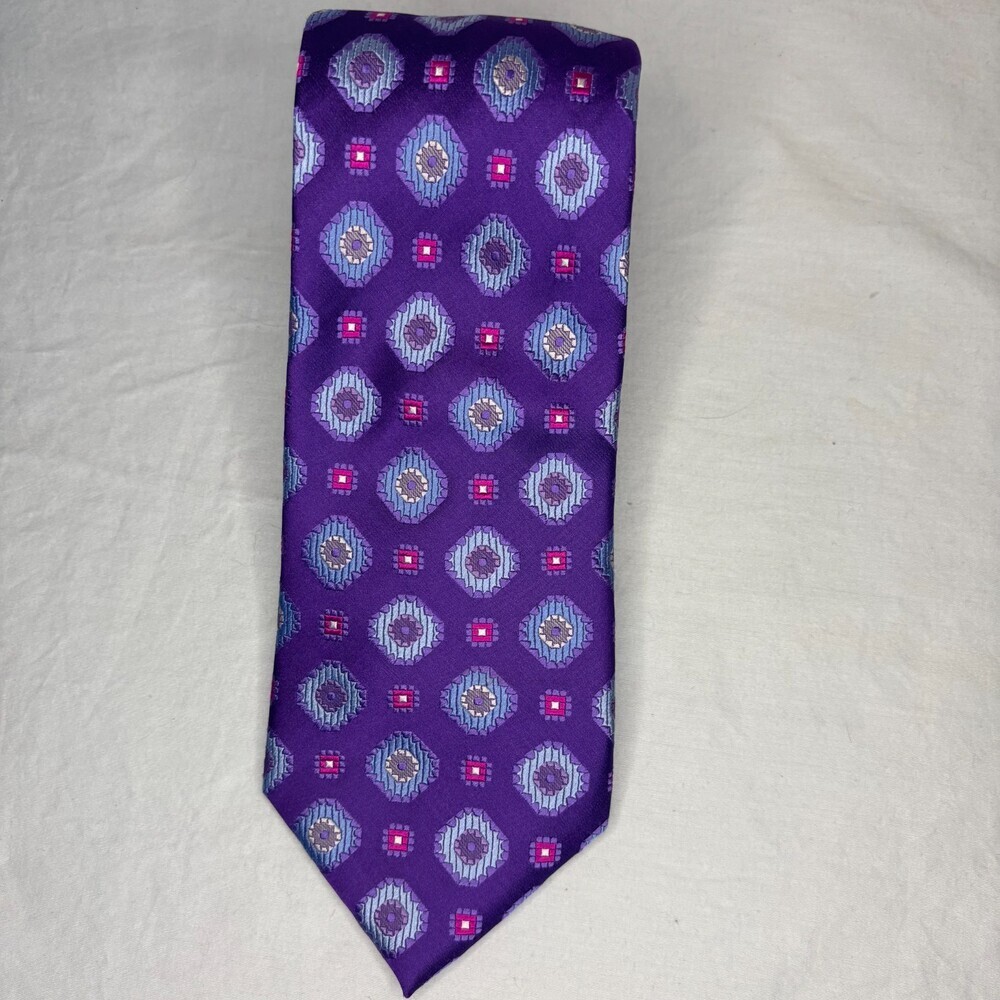 KENNETH ROBERTS PLATINUM 100% Silk Handmade Mens Tie Purple Geometric